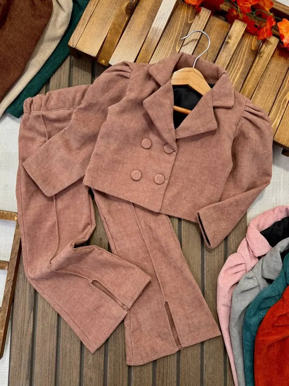 کت شلوار فیروزه
