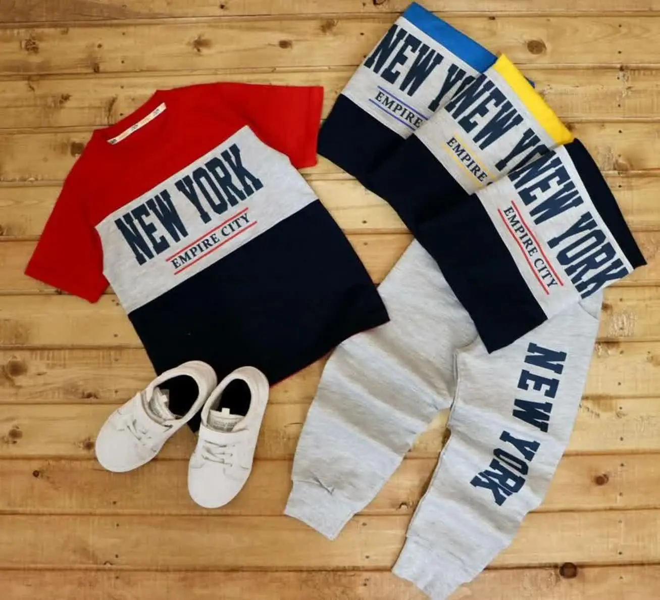 تیشرت و شلوار طرح new york 
