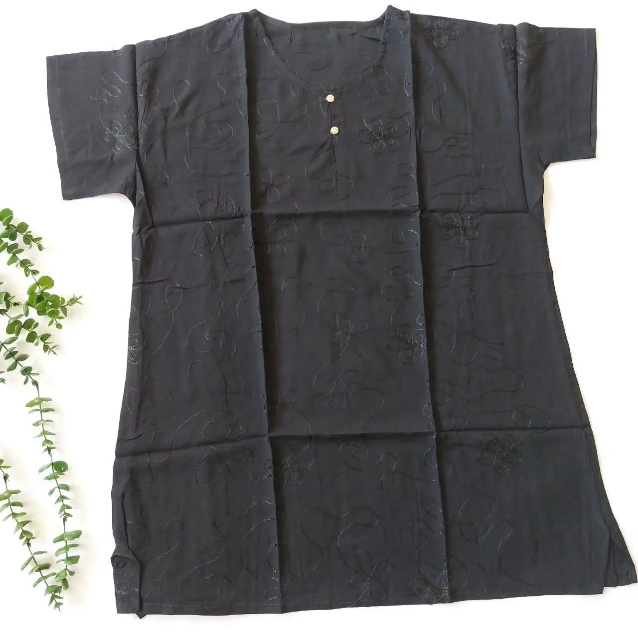 پرفروش‌ترین تیشرت محرم واربعین امسال تعلق میگیره به این تیشرت خامه دوزی🥰😍
