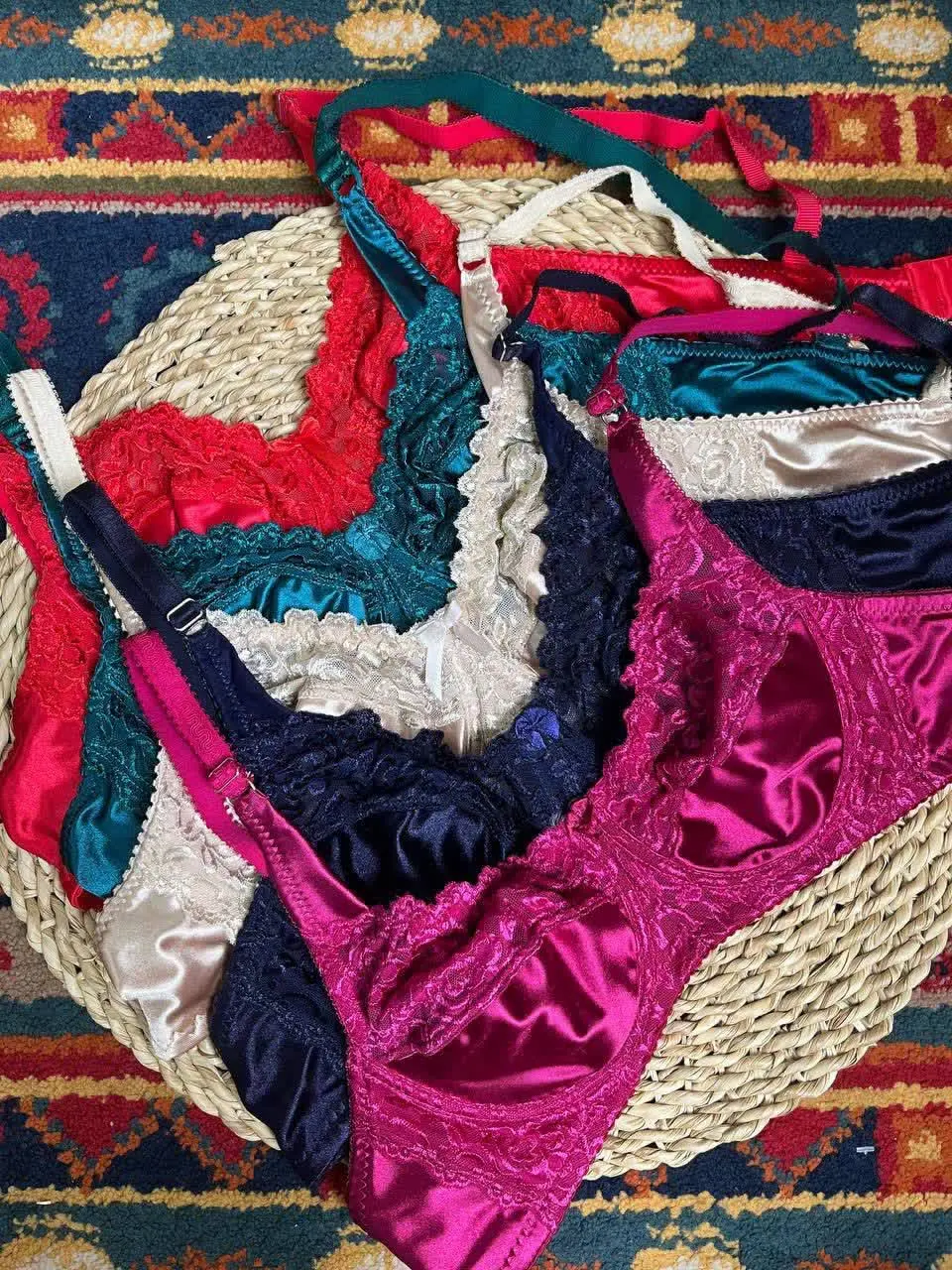 ترکیبی از ساتن و گیپور