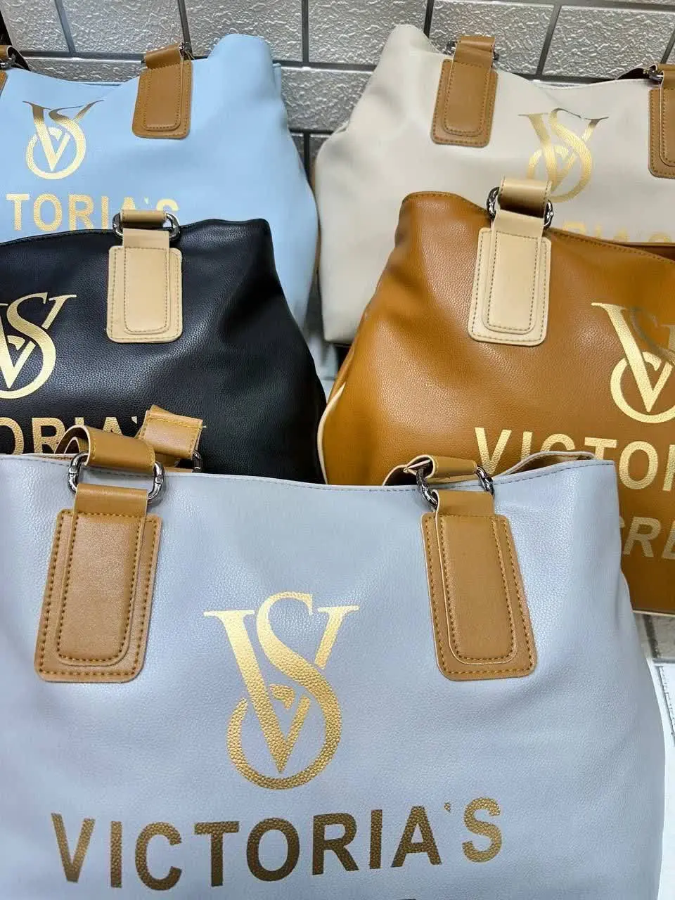 زنانه ویکتوریا
