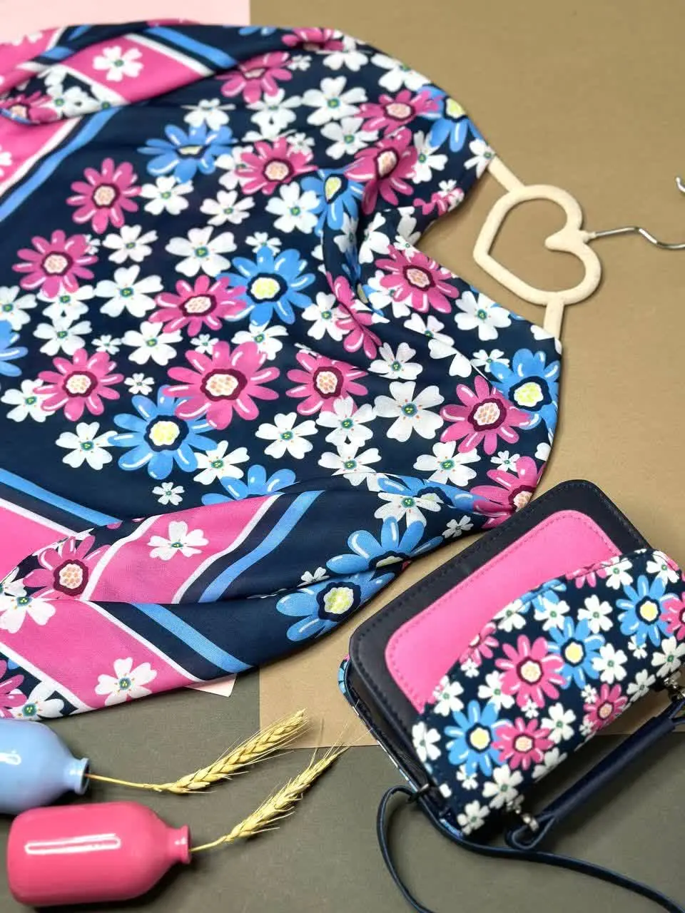 روسری و کیف دخترونه👩‍👧‍👧
