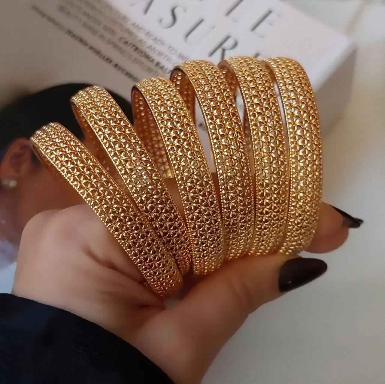 #النگو طرح طلای زنبوری جدید 😍
