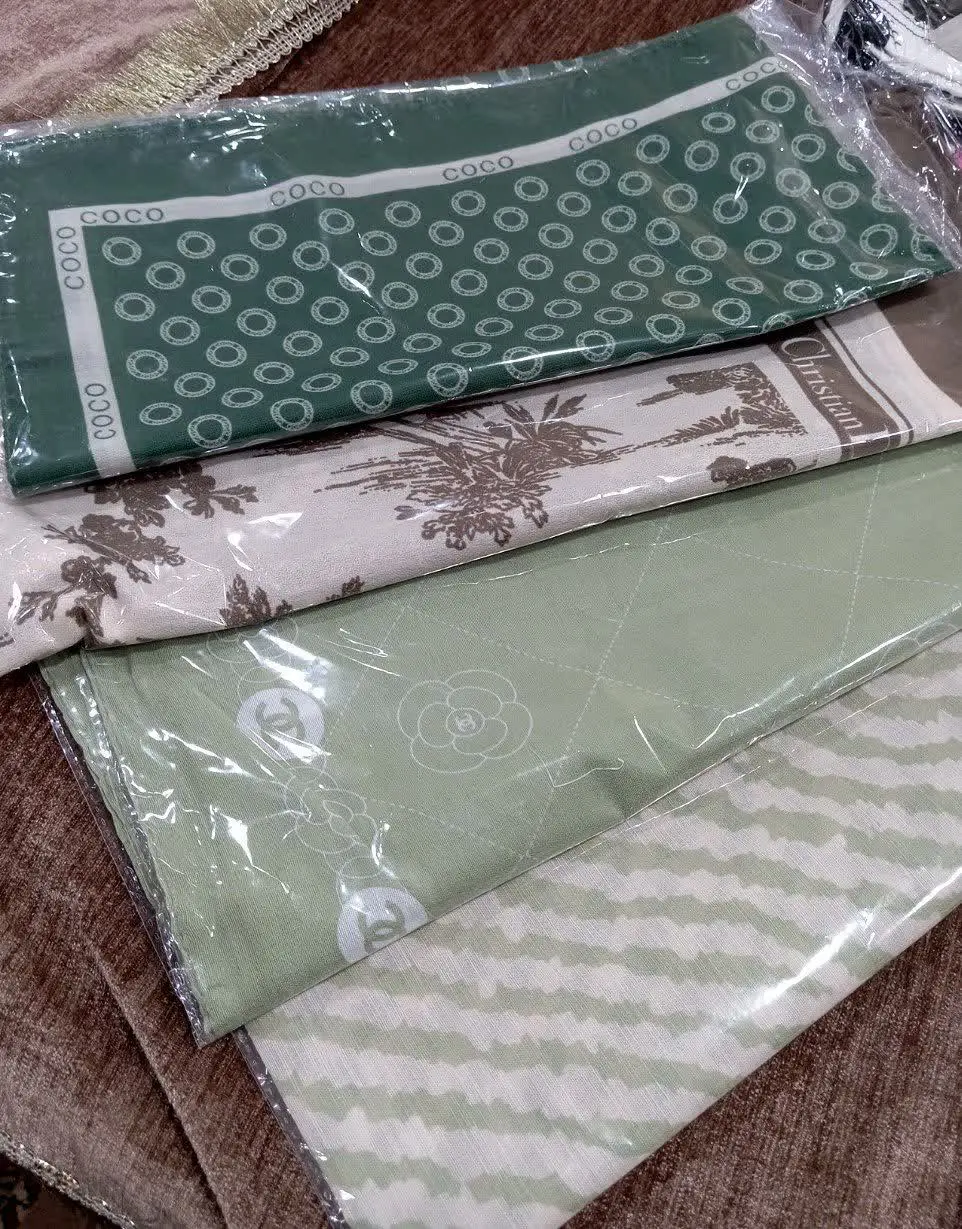 مینی اسکارف سبز ونسکافه ایی
