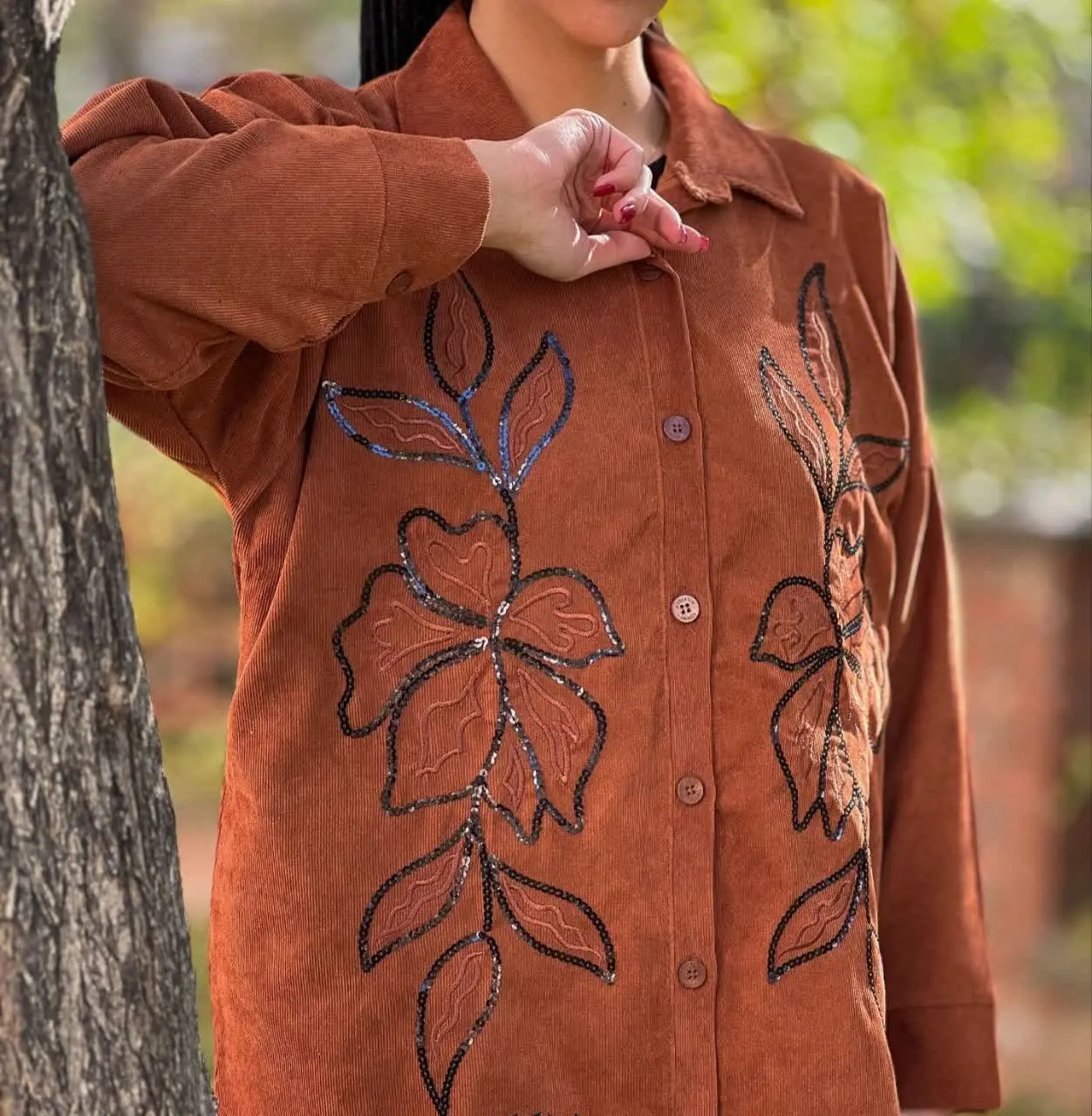 ✨مانتو مخمل کبریتی مدل پولک گلبرگ 
