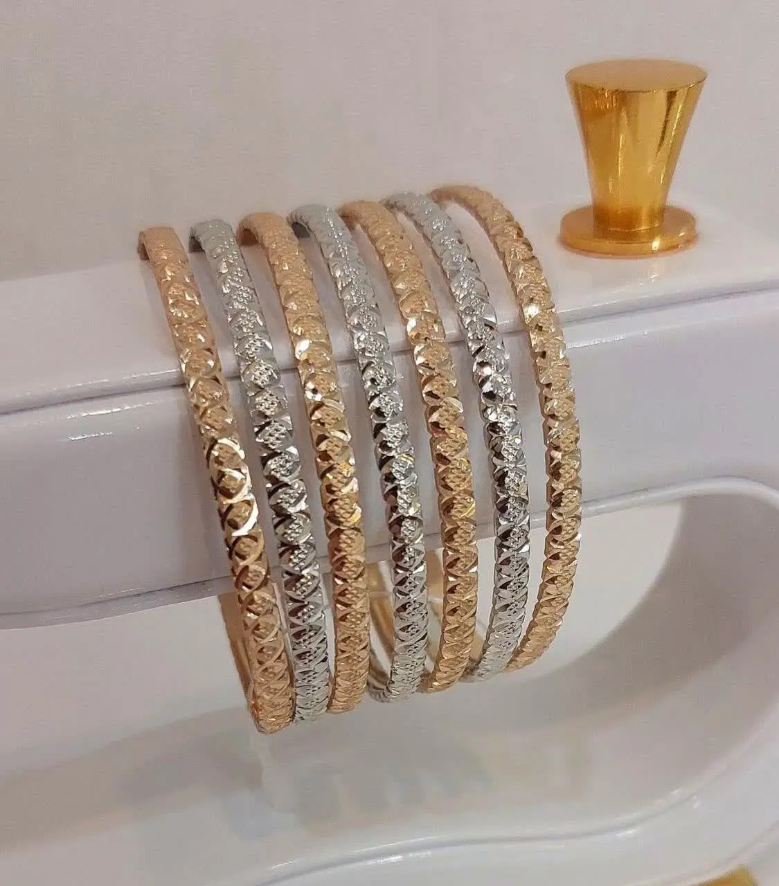 #النگو بچه گانه طلاروس کد ۱۶۱۱
