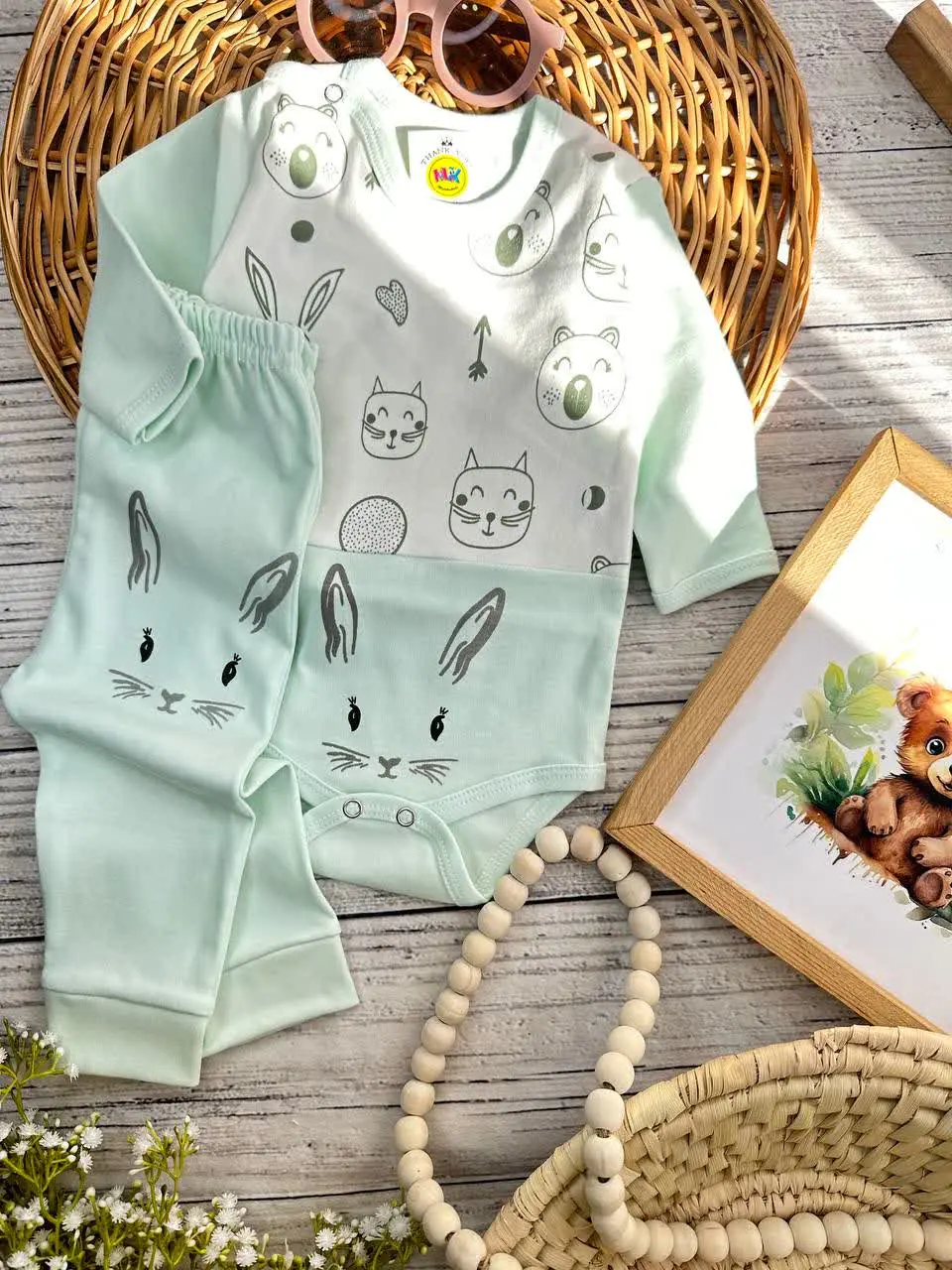 بادی شلوار طرح خرگوش سبزآبی نوزادی و کودک کد ۱۱۸۰۹۳ 
