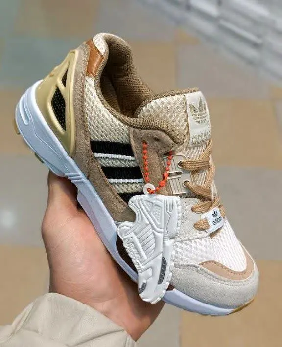 کتونی مدل ZX۸۰۰
