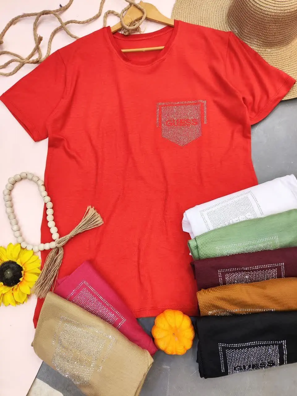 تیشرت جلو نگین با تنپوش عالی
