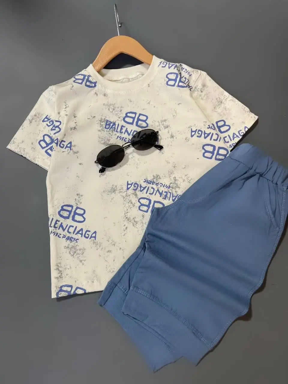 اووووف بگو مرحبا
