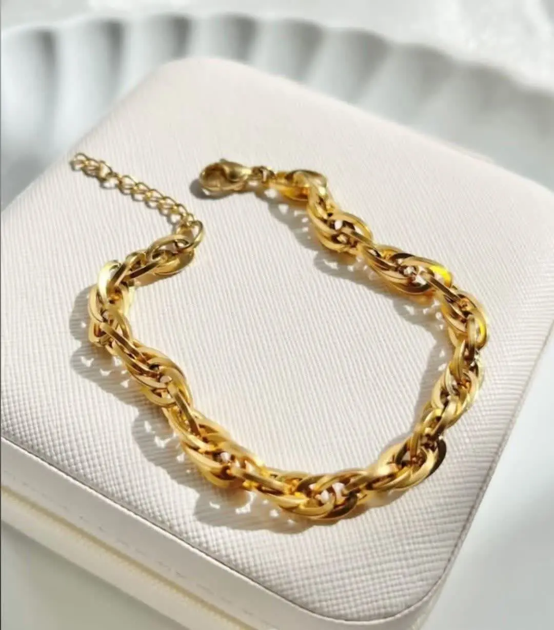 دستبند استیل و رنگ ثابت 🤌
