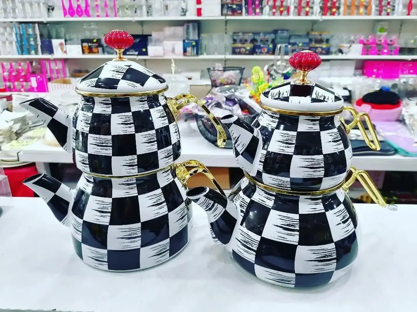 دو مدل کتری و قوری شطرنجی 
