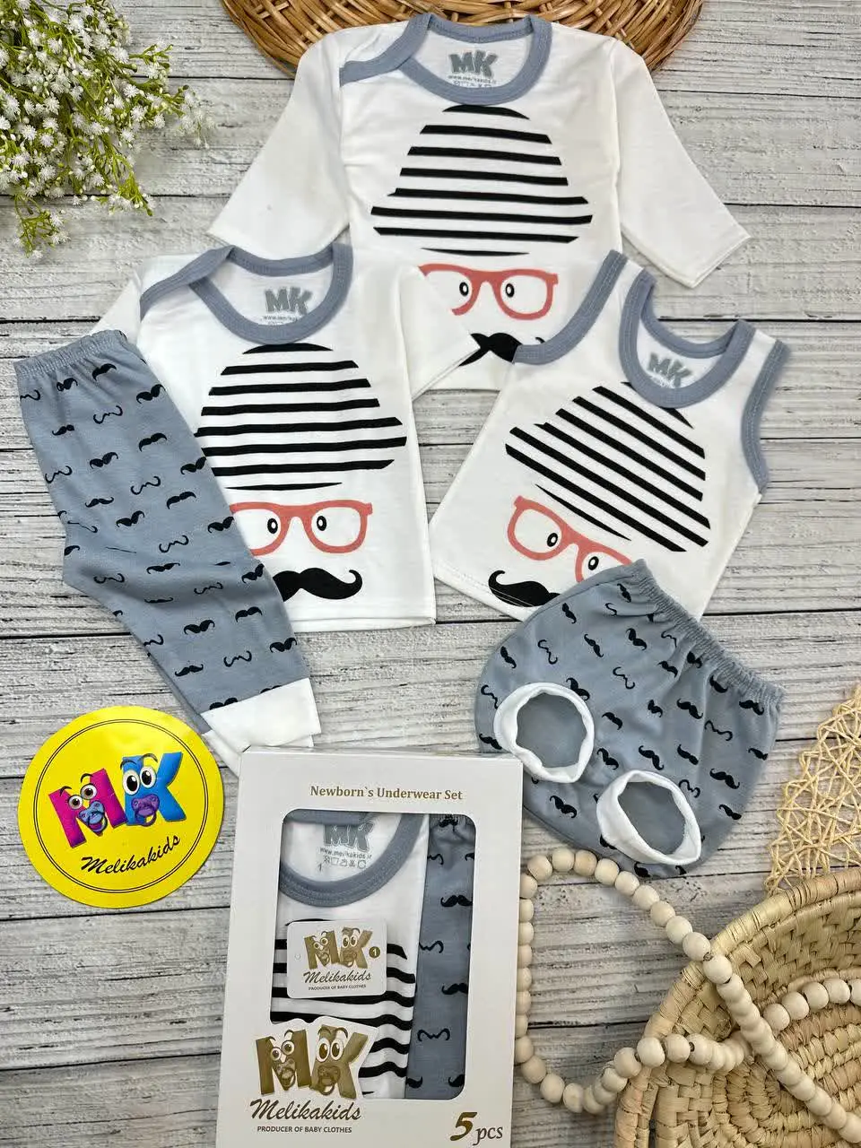 پنج تکه طرح سبیل طوسی نوزادی و کودک کد ۱۱۷۴۱۵ 
