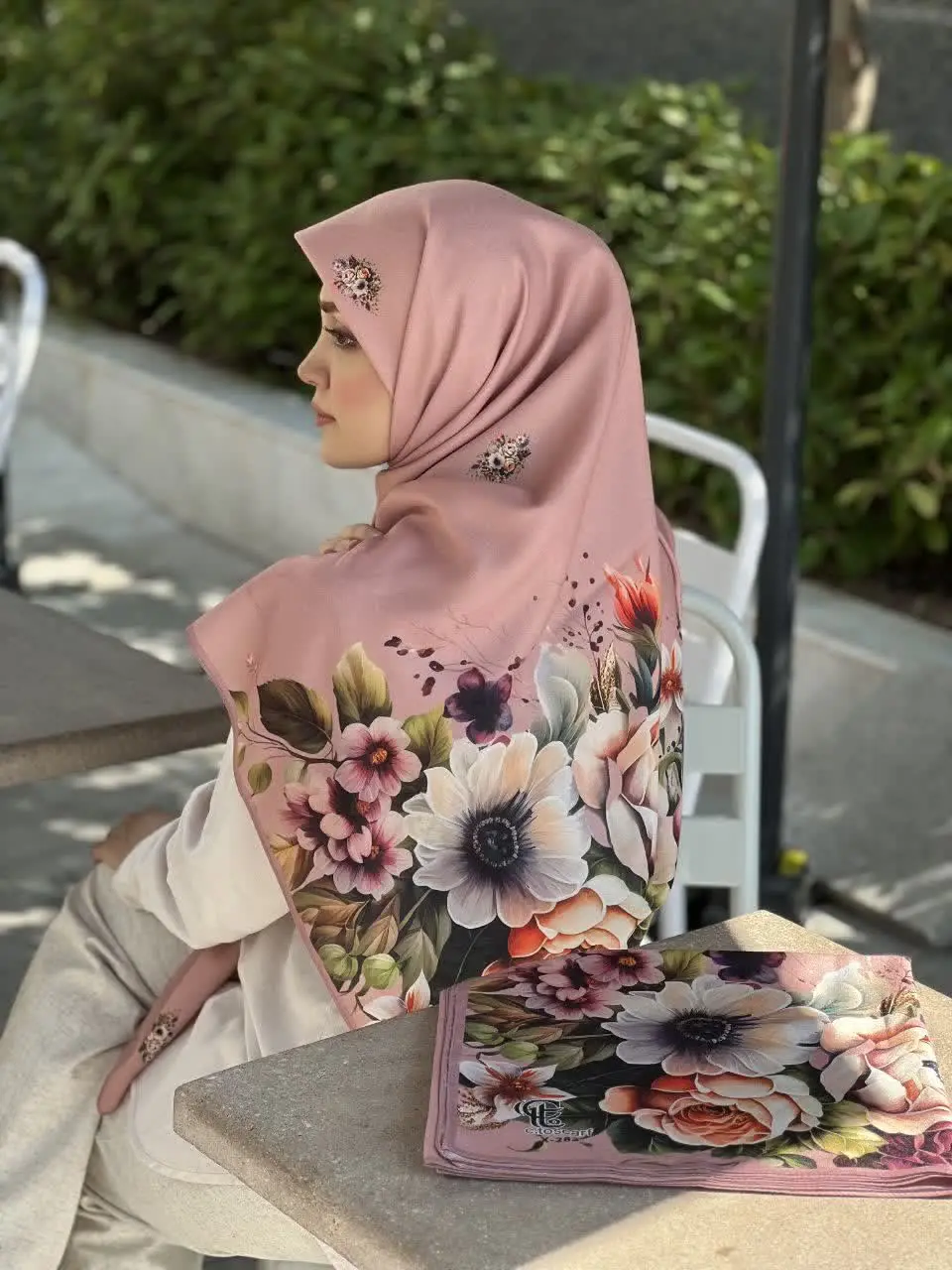 روسری طرح خورشید