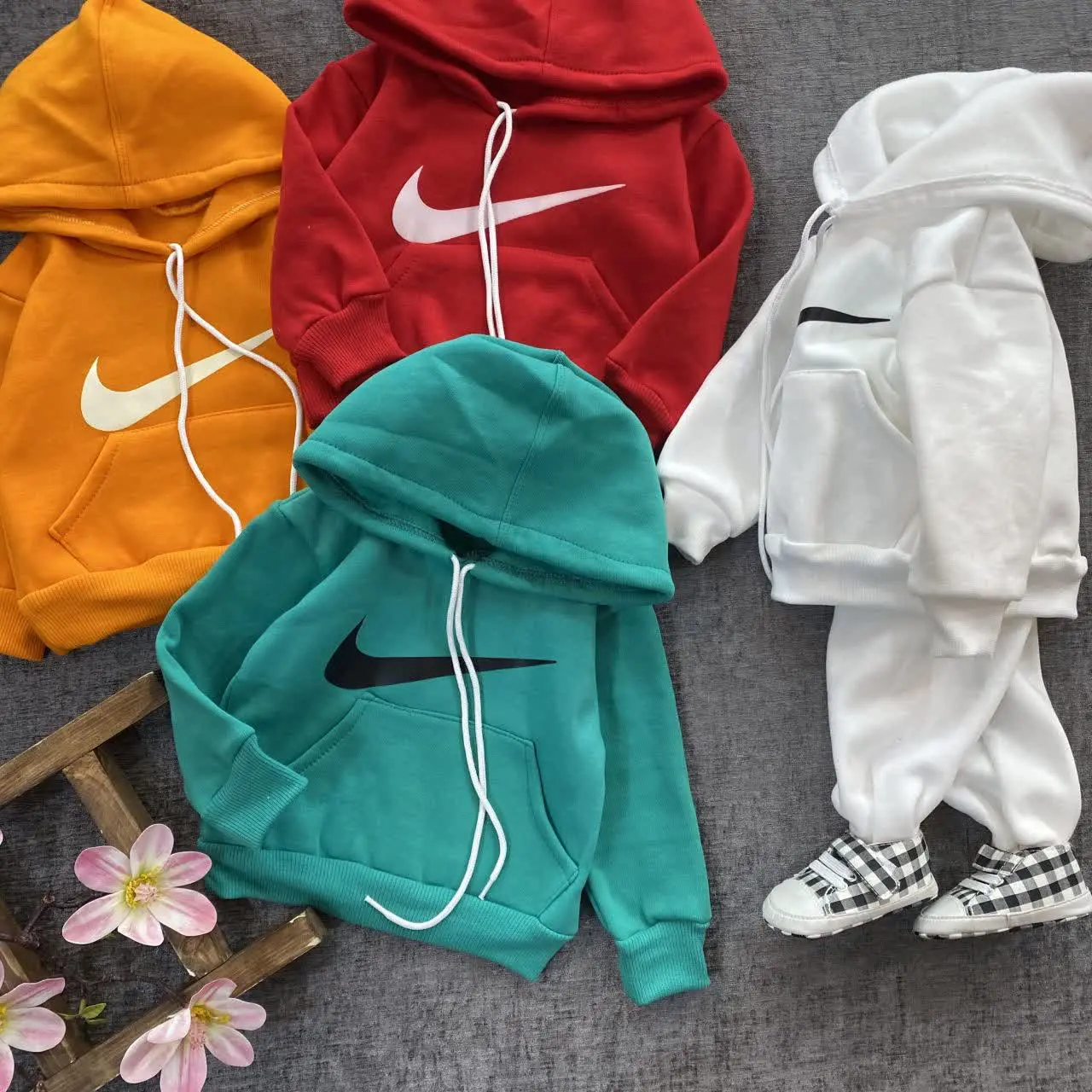 هودی و شلوار نایکی جیب دار
