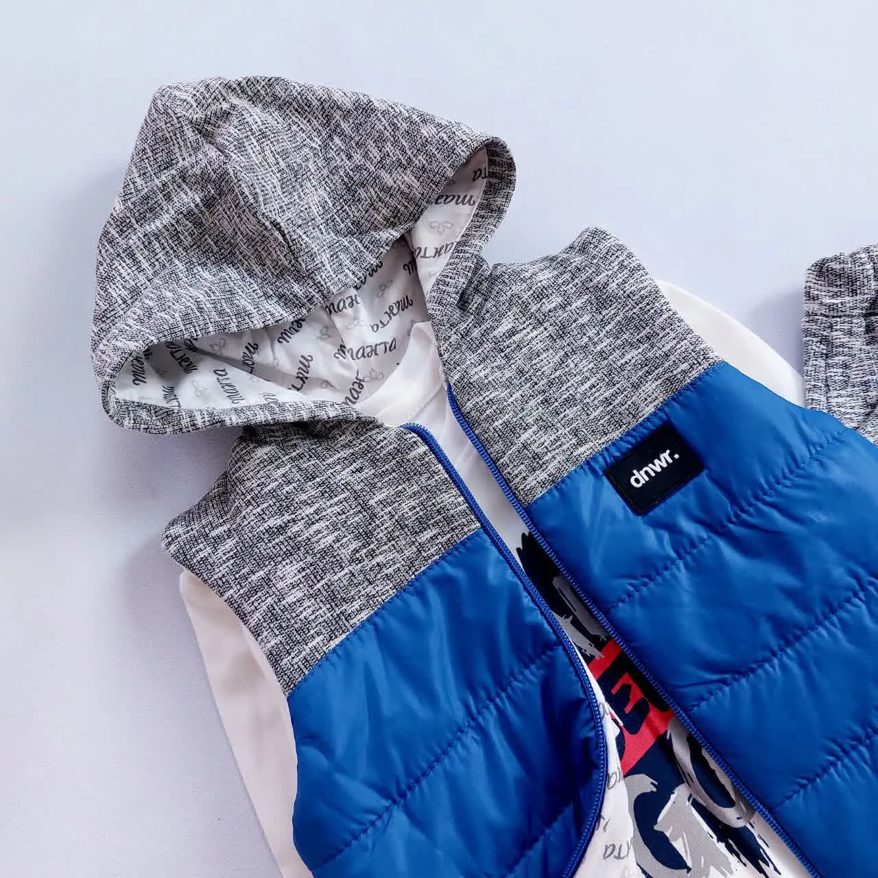 اینم یه سه تیکه اسپرت …
