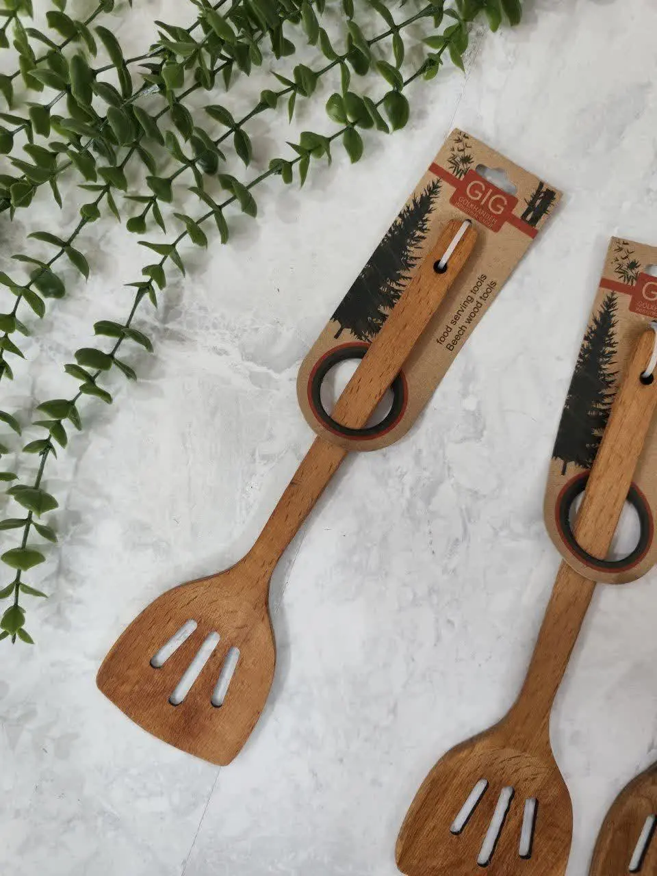 کفگیر چوبی شیار دار دسته بلند
