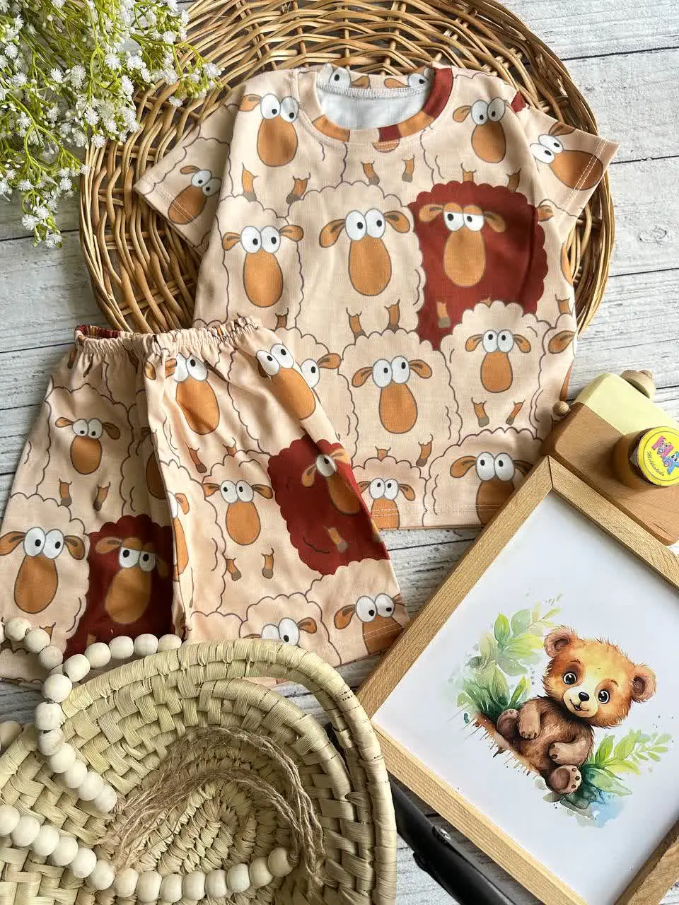 تیشرت شلوارک طرح ببعی نسکافه‌ای تمام چاپ نوزادی و کودک کد ۱۷۳۱۹۶ 
