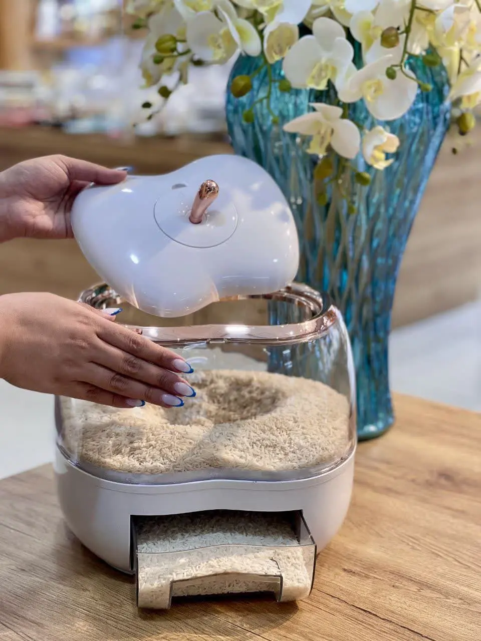 در دو مدل طرح سیب و استوانه‌ای 
