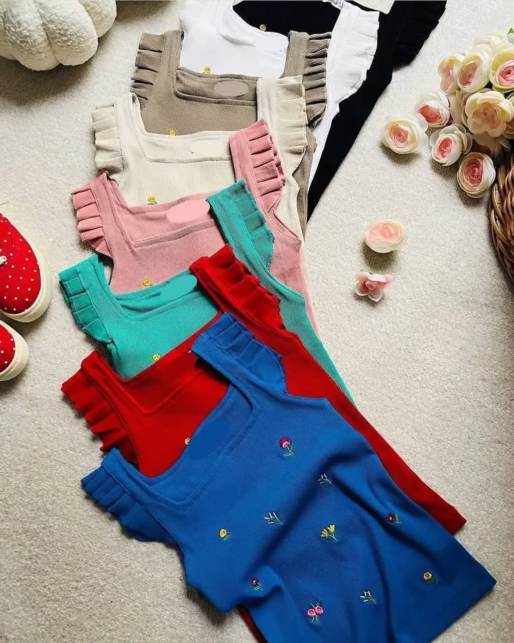 ●رنگبندی: در تصویر