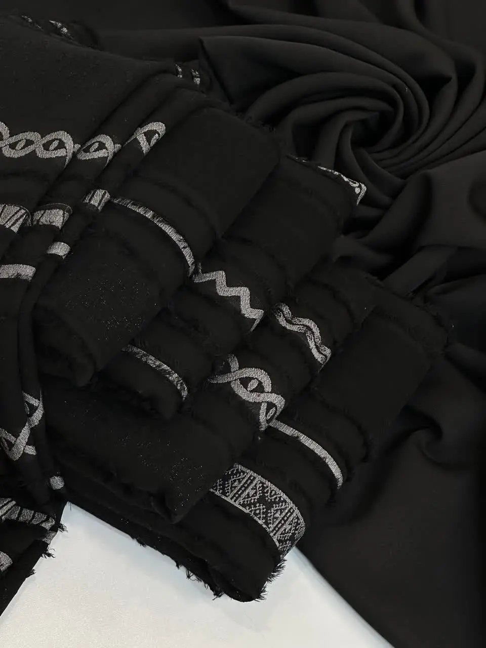 استایل محرم امسال رو با این پارچه بزن خیلی شیک و خنکه🖤😎
