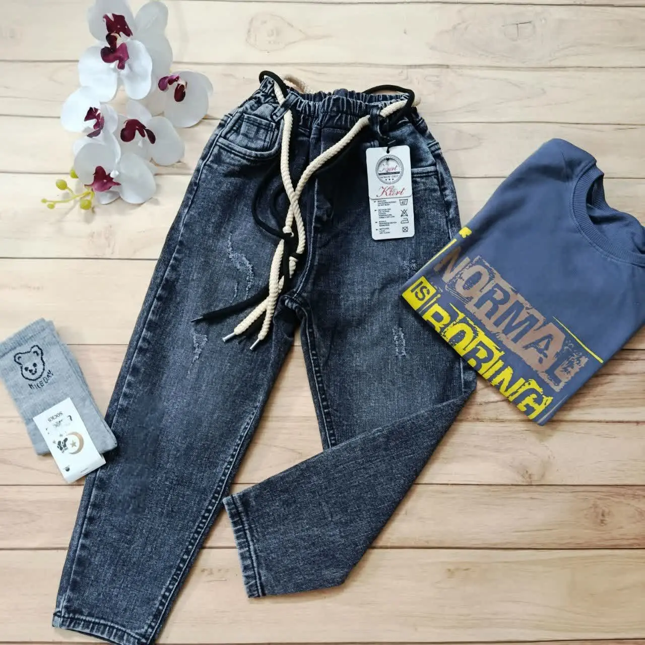 شلوار جین مام فیت