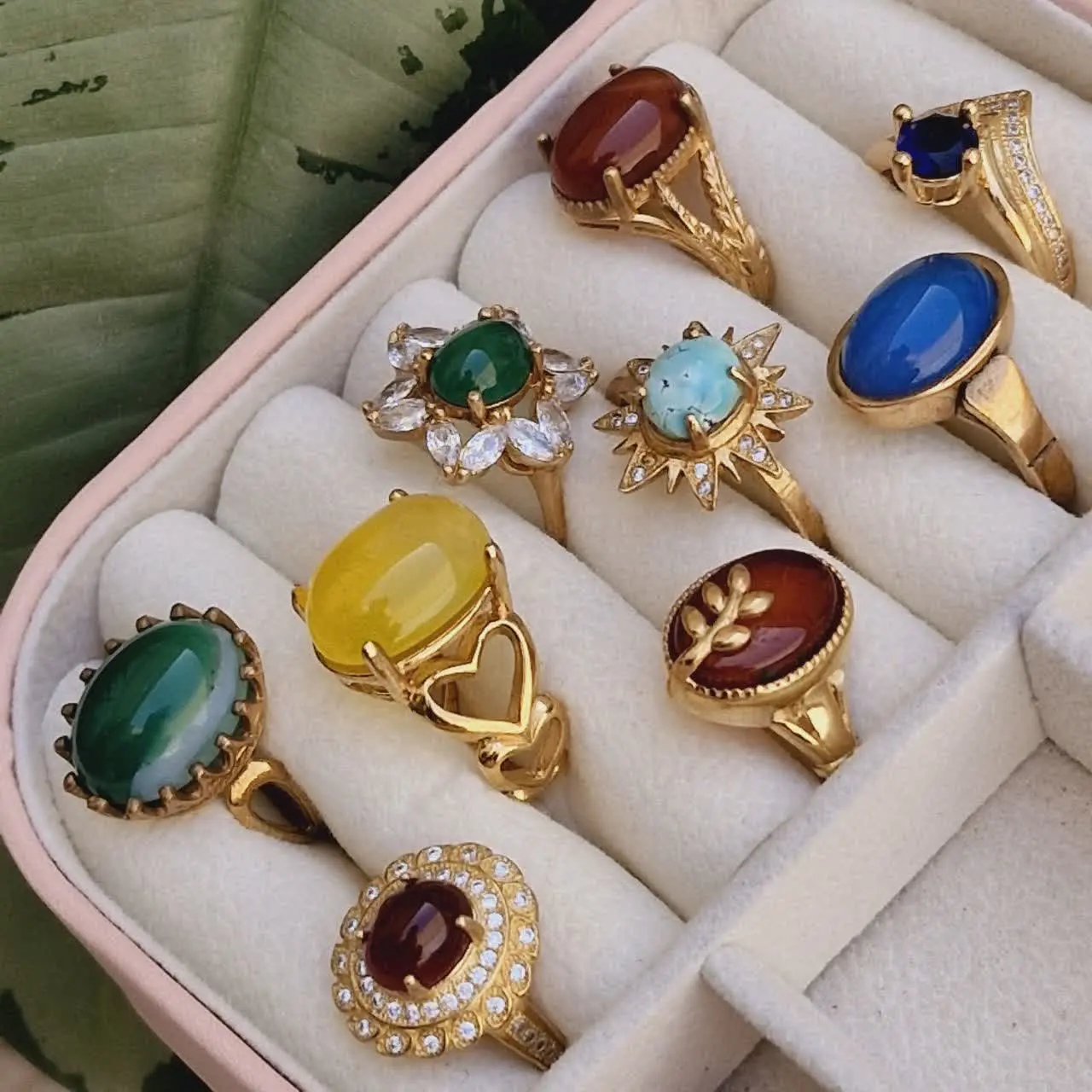 تنوع انگشتر نگین دار #طلاروس رو 
