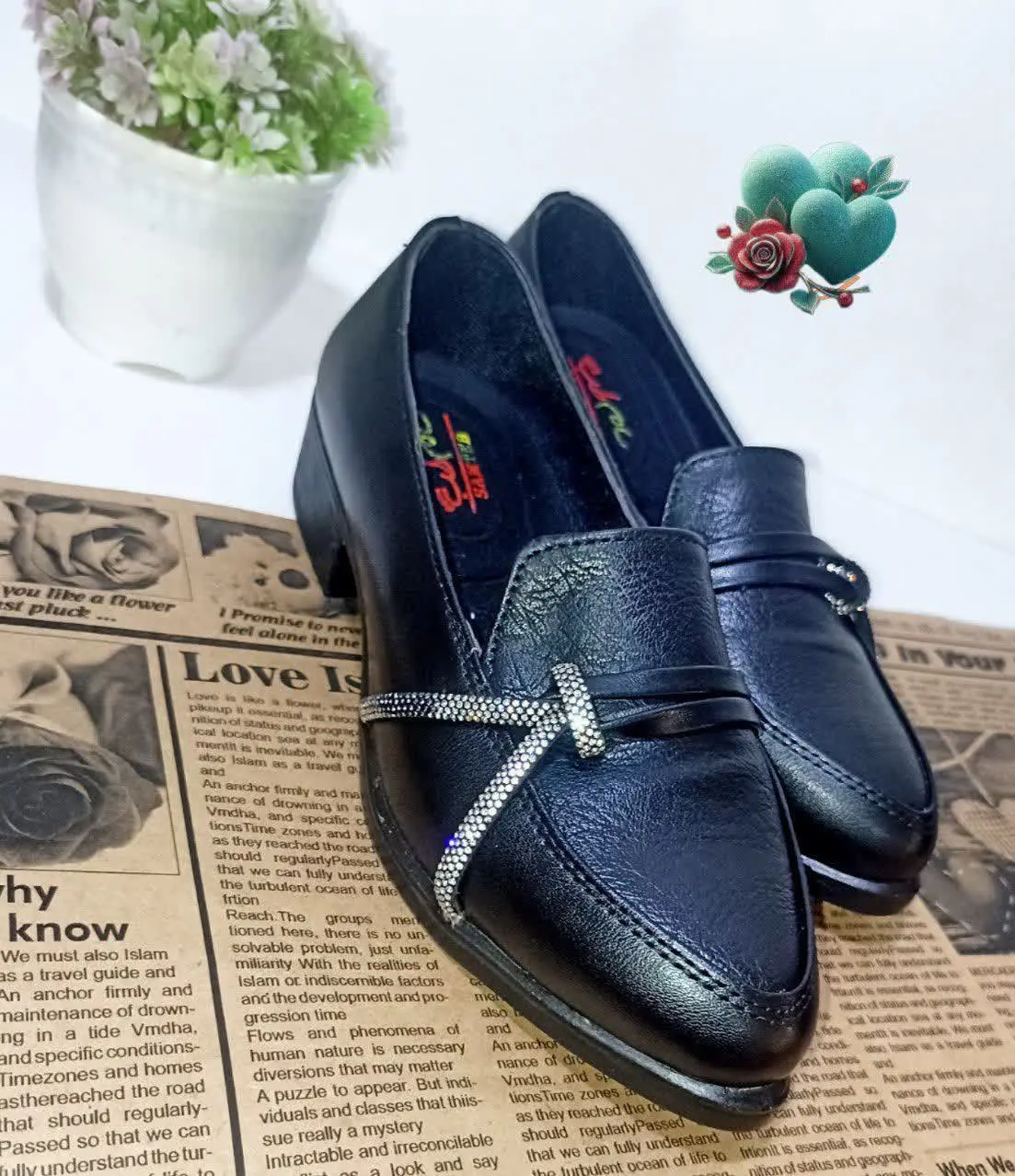 جنس: سوگو چرم و نگین مرغوب