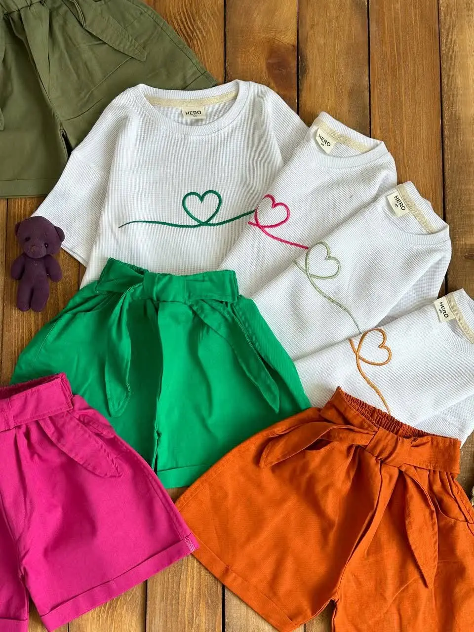 😍دخترا یه کار آوردم هلو تا تمام کانال هارو بریزم به هم 
