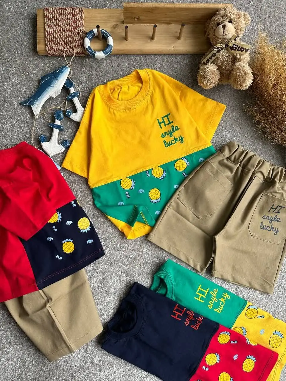 سایز۳۵ زرد، سبز و سرمه‌ای 
