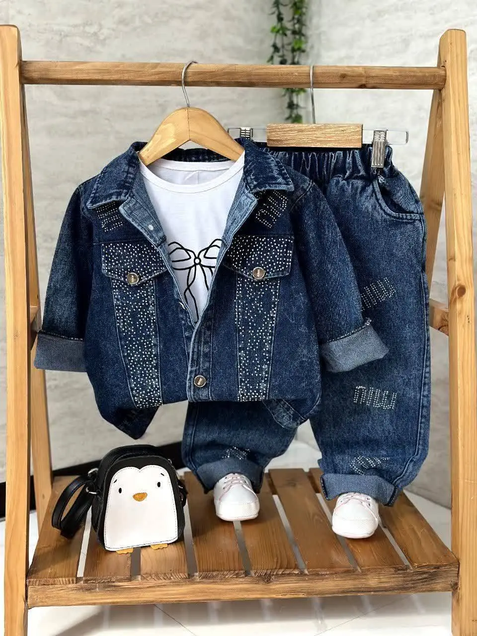 سه تیکه لی پاپیون