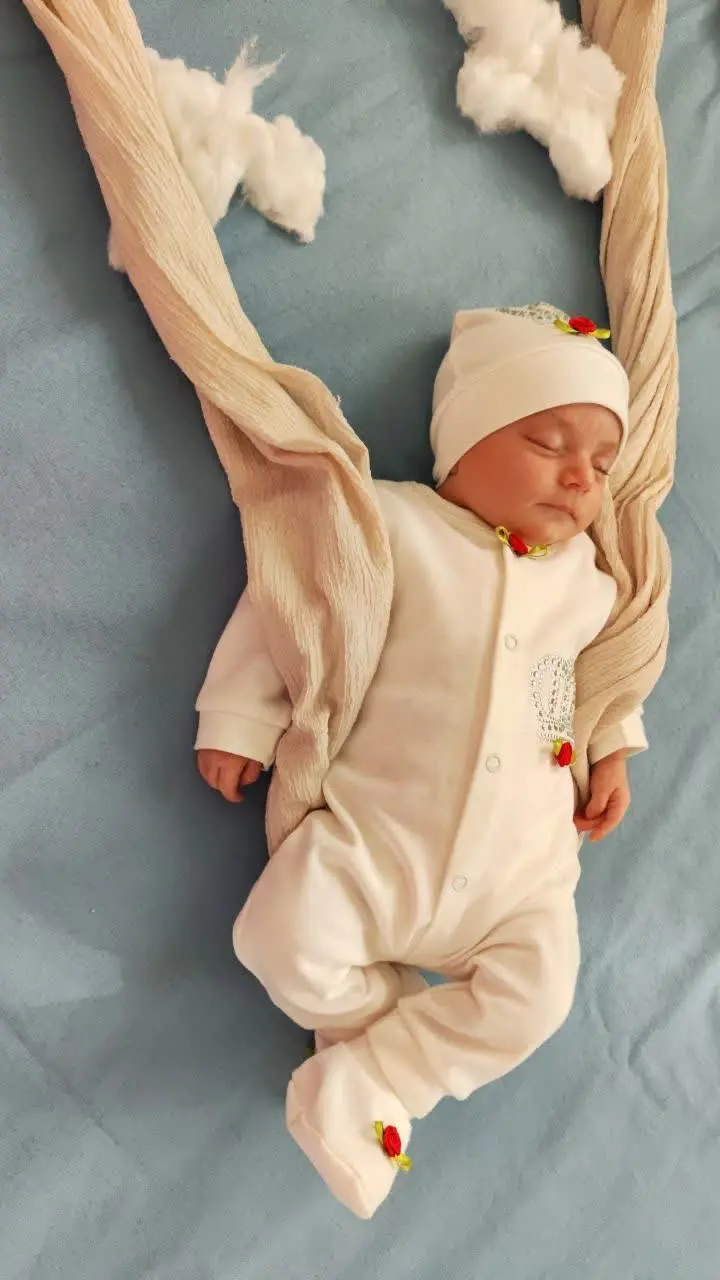 نام شرکت کننده: اسنات آغنده
