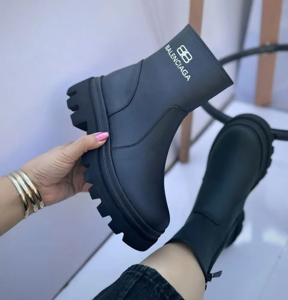 ✅نیم بوت جدید بالنسیگا😍