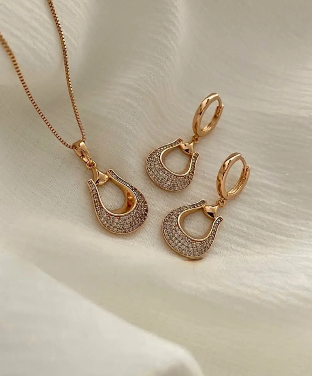 #نیمست بدون زنجیر ژوپینگ کد ۱۳۵۹
