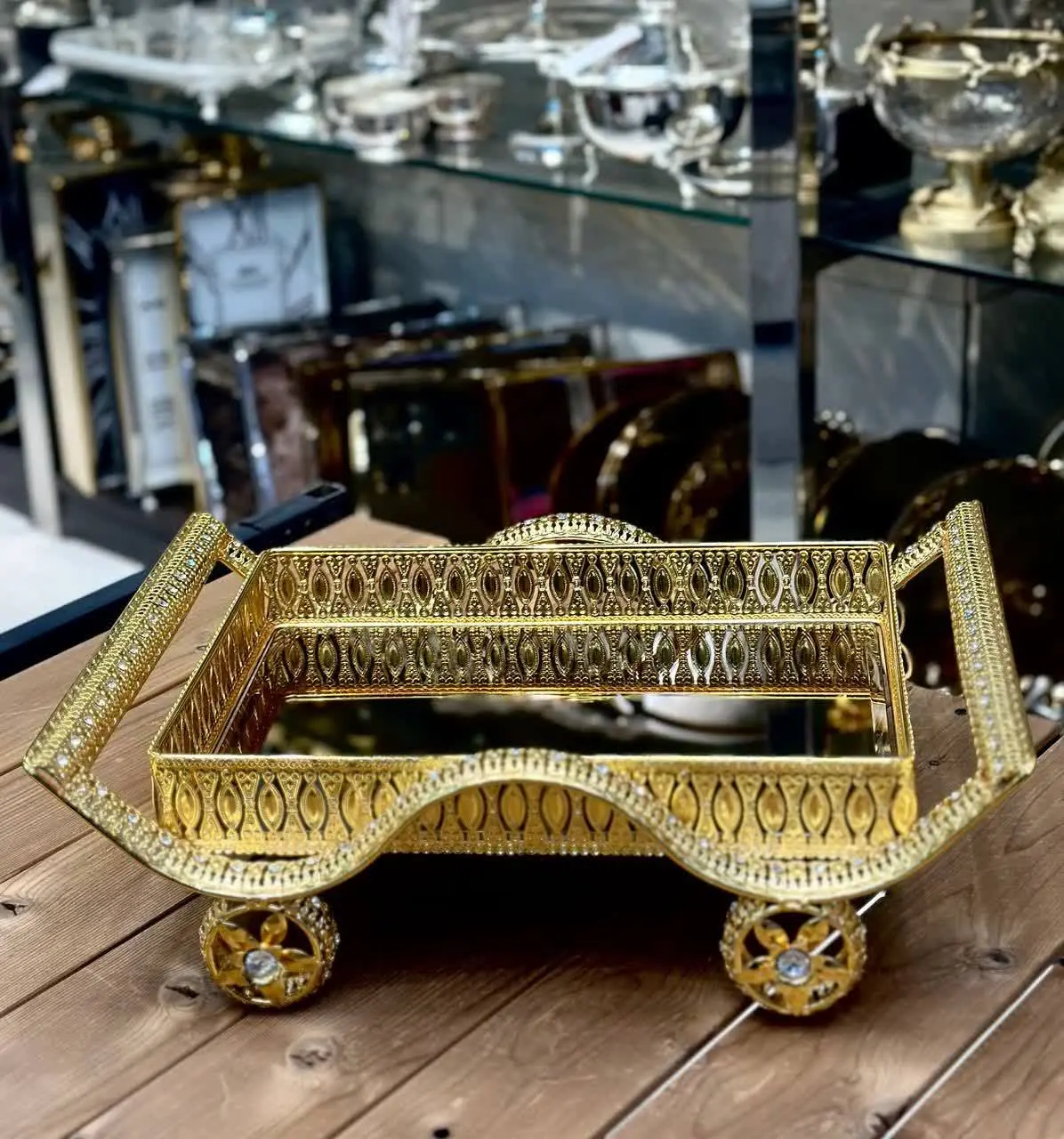 💥سینی‌های طرح اماراتی نگین دار🌈
