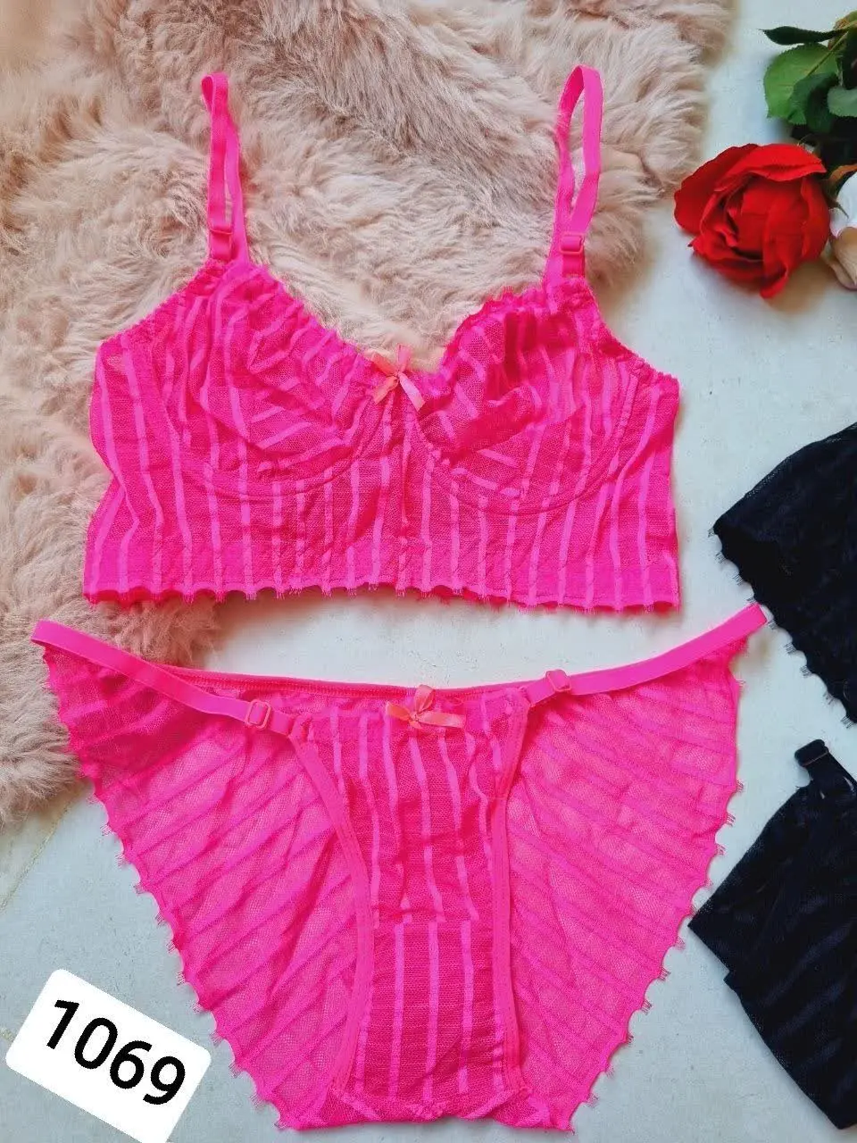 ست اتوبانی شیشه‌ای آوردم طلااااا😍
