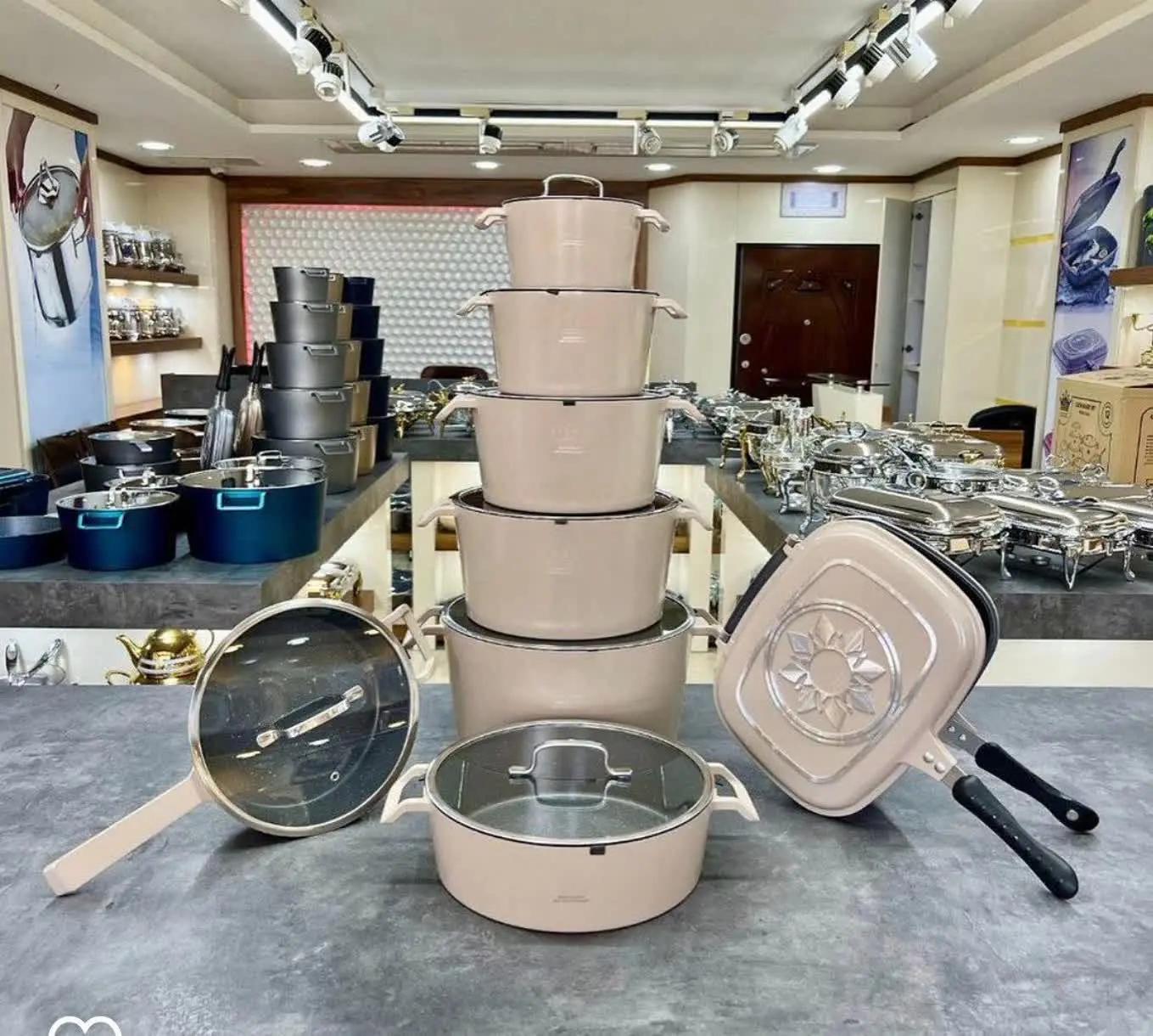 #سرویس قابلمه ۱۶ پارچه اس جی🍓 مدل آکا 
