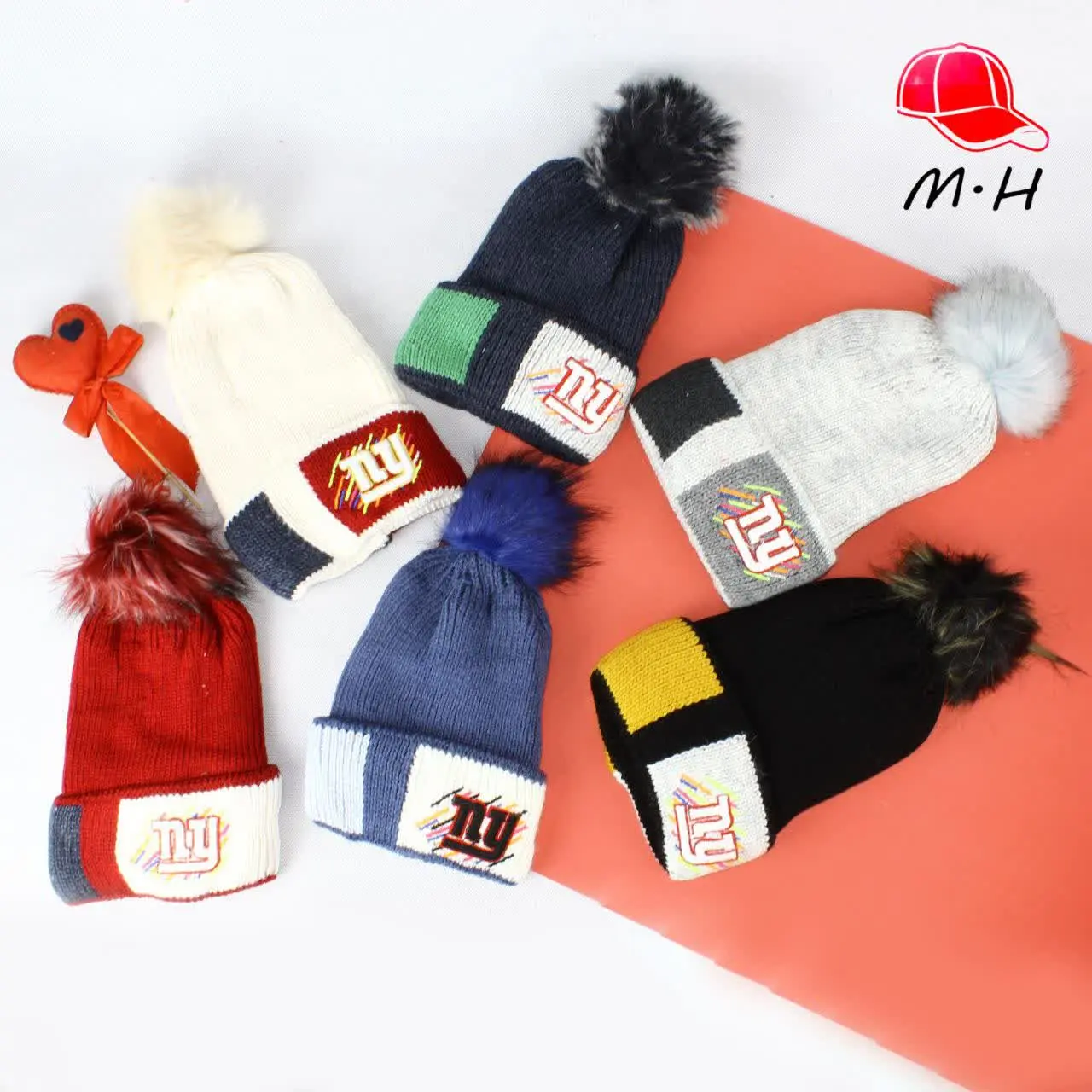 کلاه تک گلدوزی تک پوم داخل...