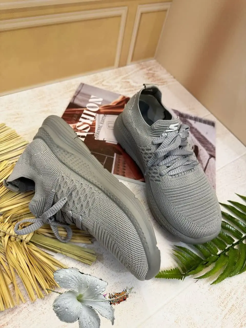 مدل اسکیچرز بافتی 
