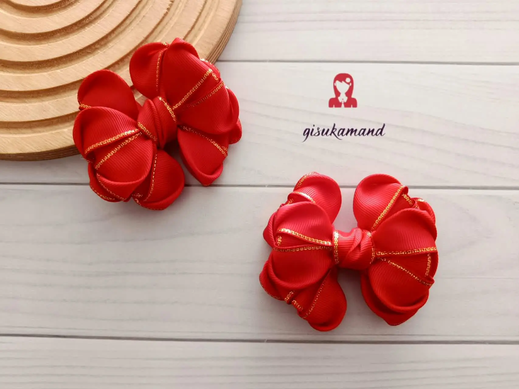 گلسر پفکی تمام لب زری قرمز...