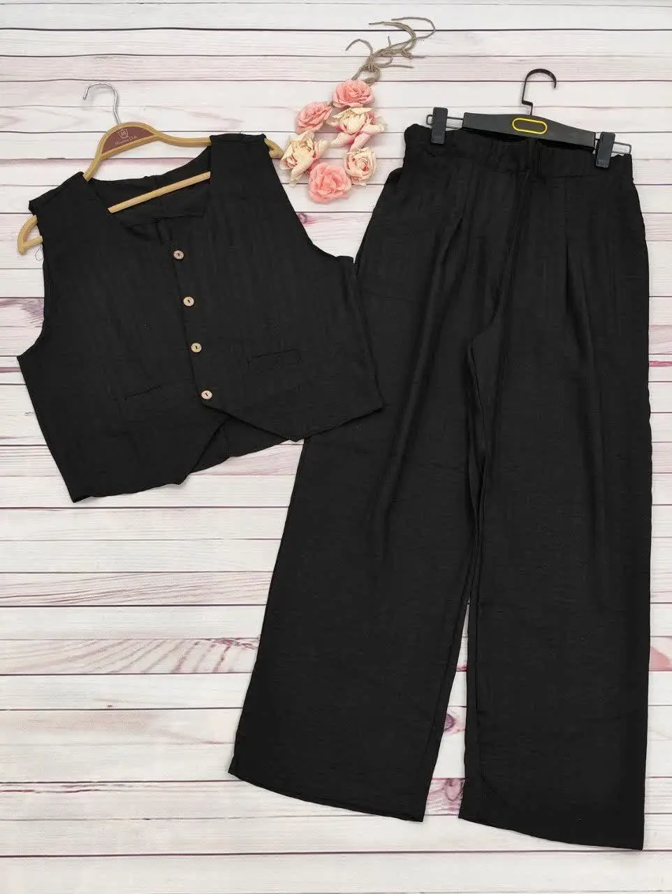 🖋نام: جلیقه شلوار مهسا 🦒
