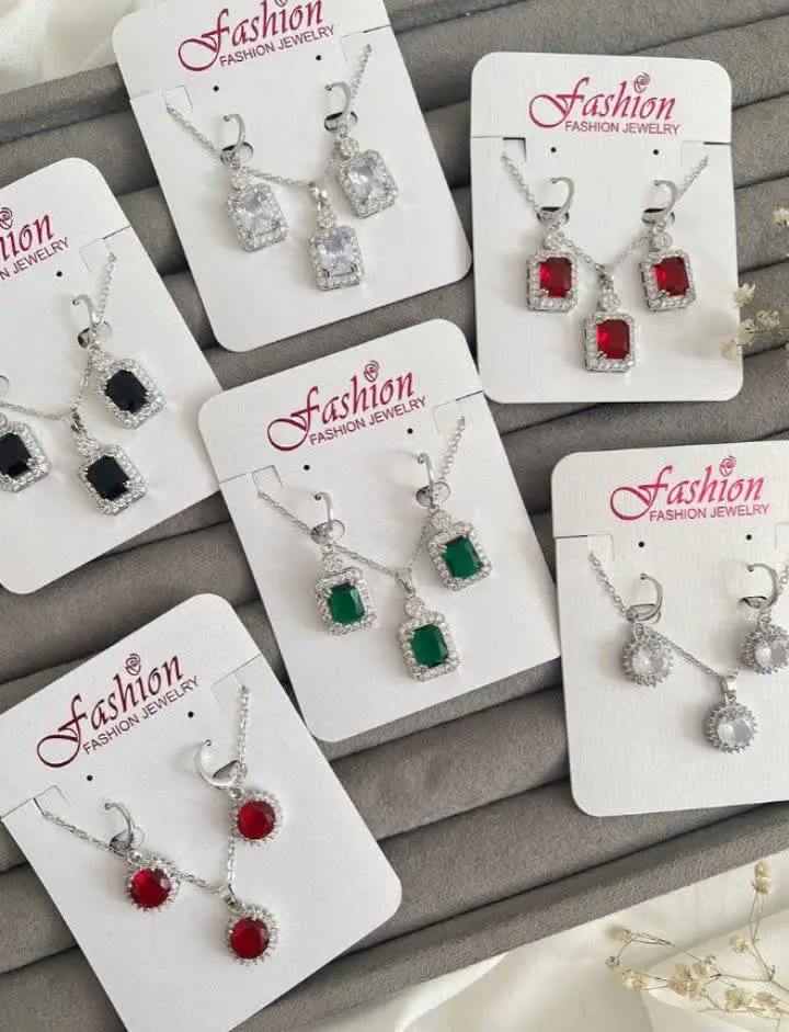 نیمست تک نگین جواهری