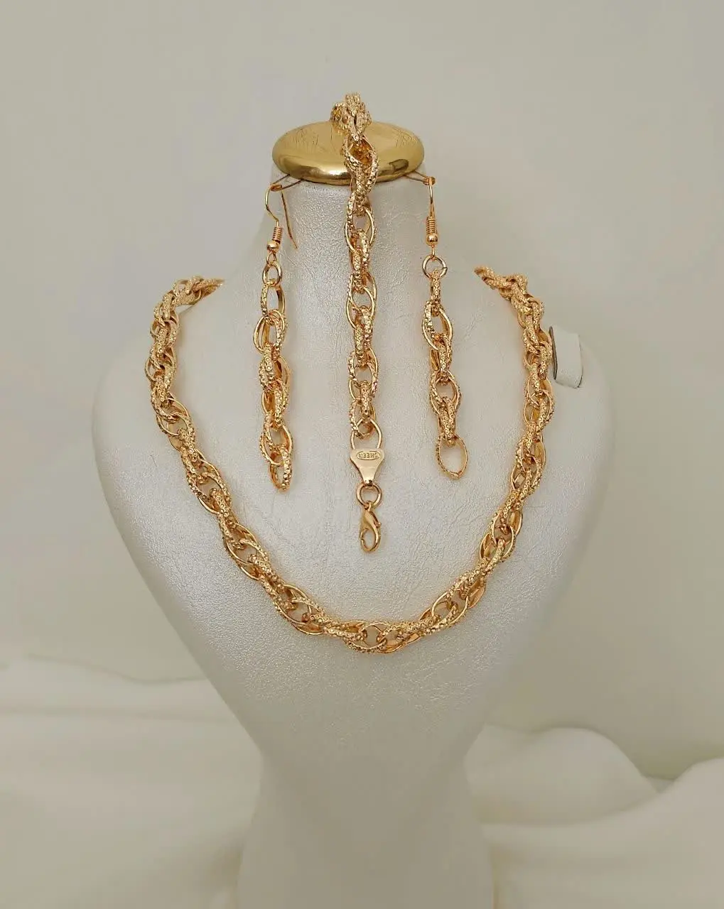 🔸 ارتفاع گوشواره:۶٫۵ سانت