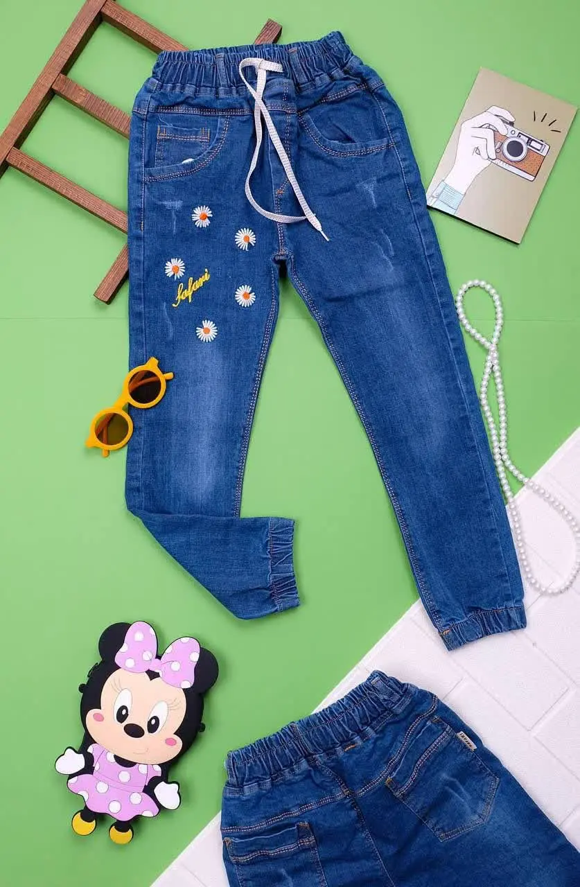 🌺🍂🎄🌸🍀💐🪸🌼🌹🌻
