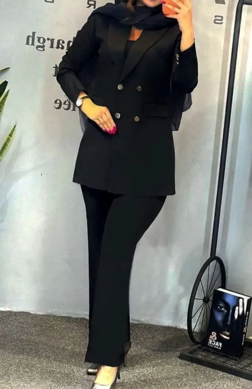 نام: کتشلوارنگین مشکی 
