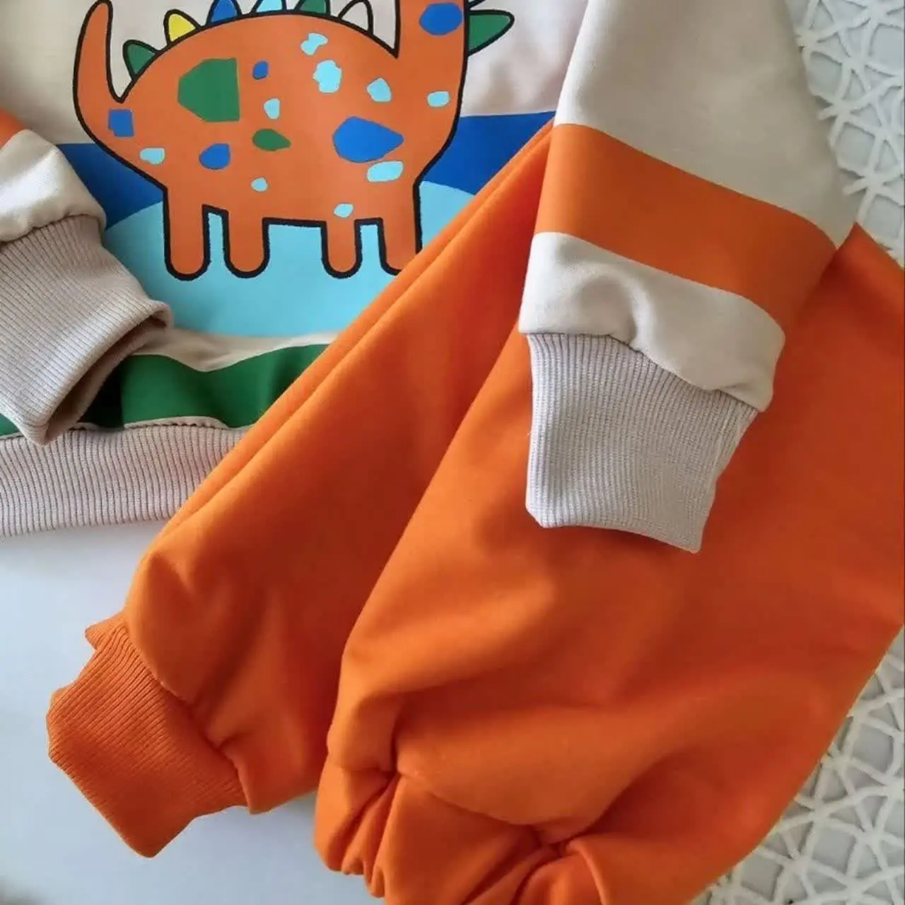 خب بریم تو کار بلوز و شلوار...