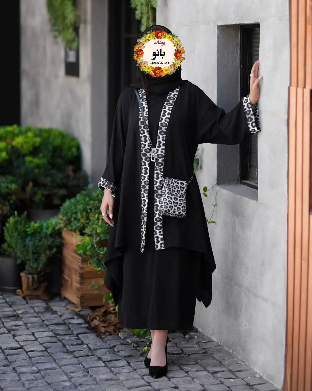 🩸رویه کاملا به عنوان مانتو و جدا قابل استفاده است👌
