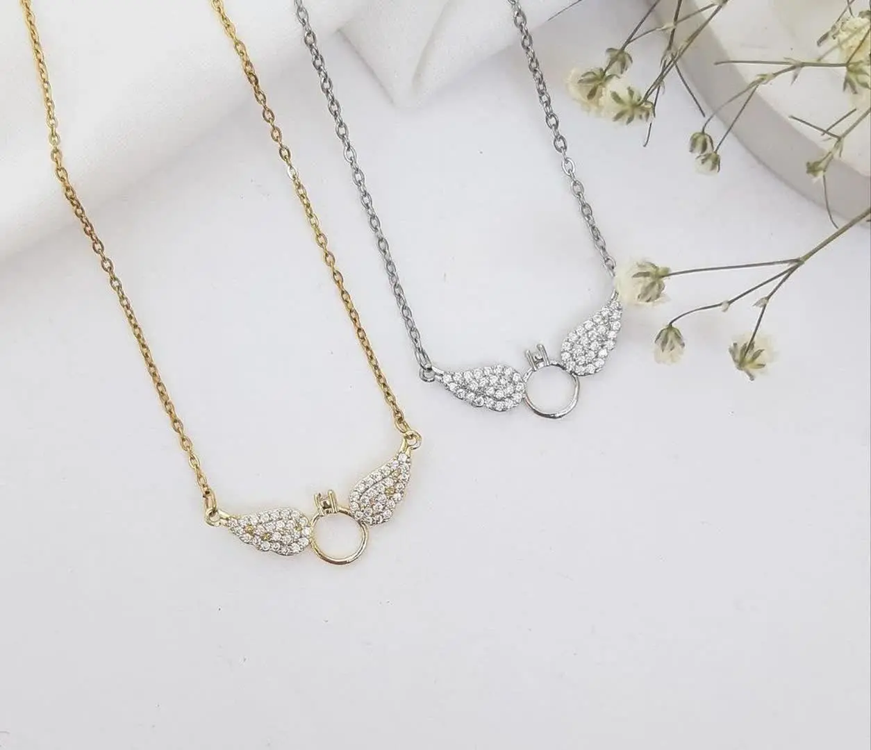 گردنبند بال فرشته🤤🧚‍♀️
