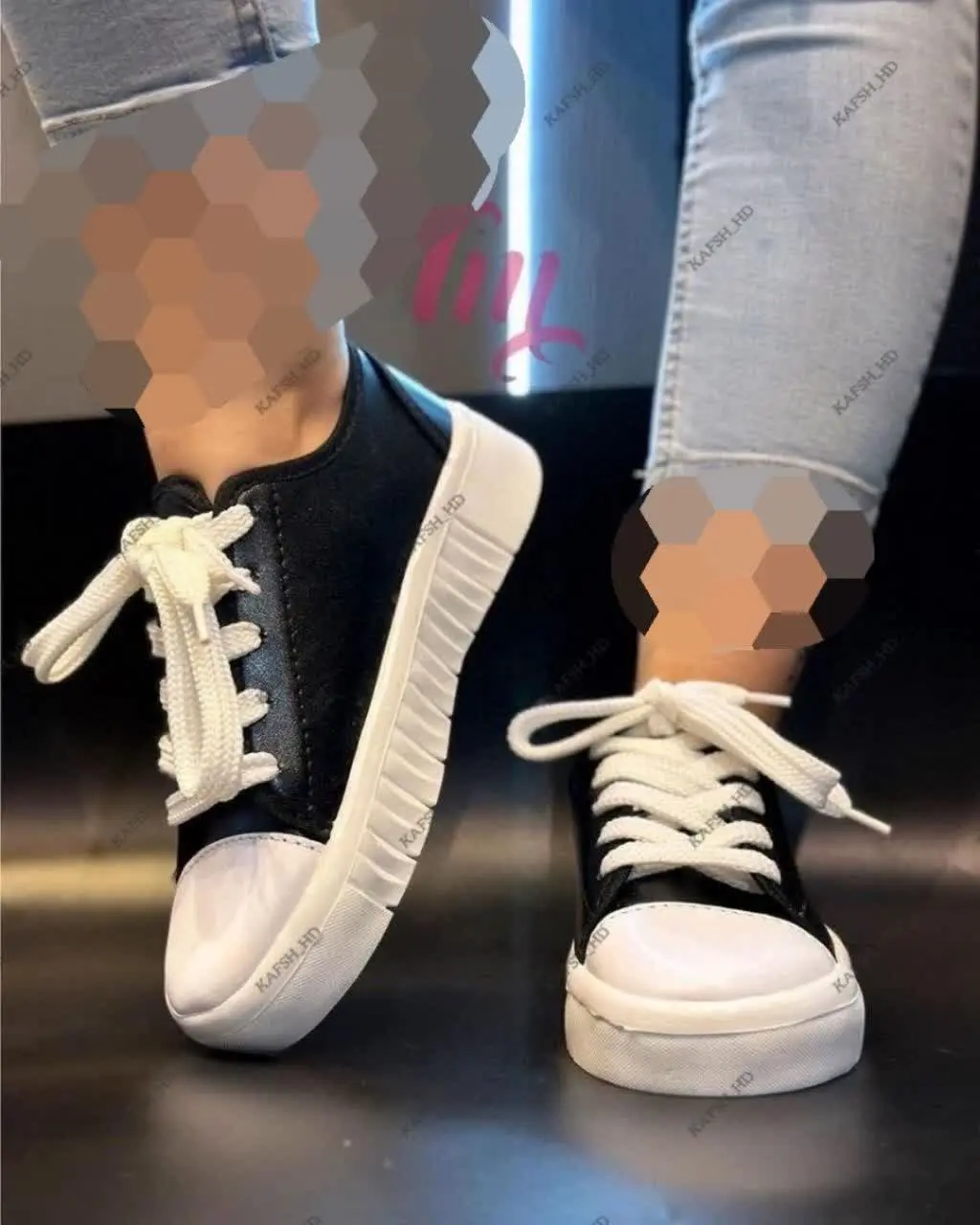 🖋نام: کتونی ماه مشکی
