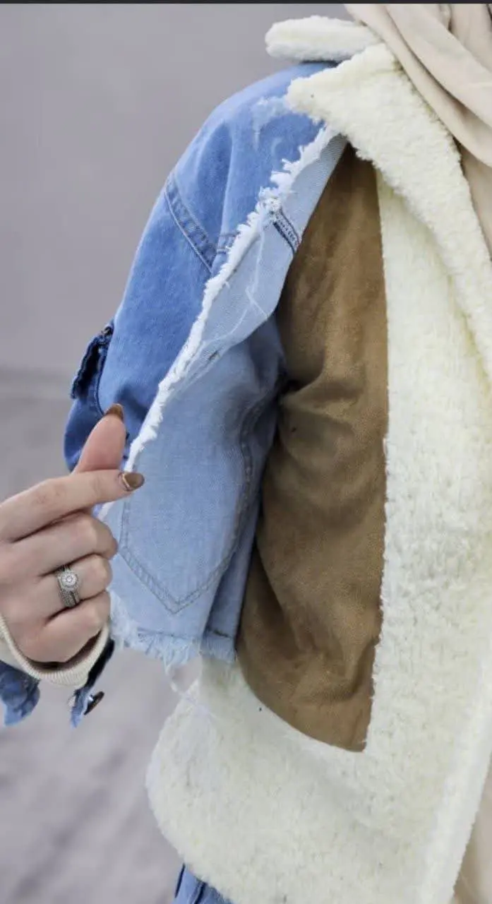 تدی به صورت وست چسبیده به ک...